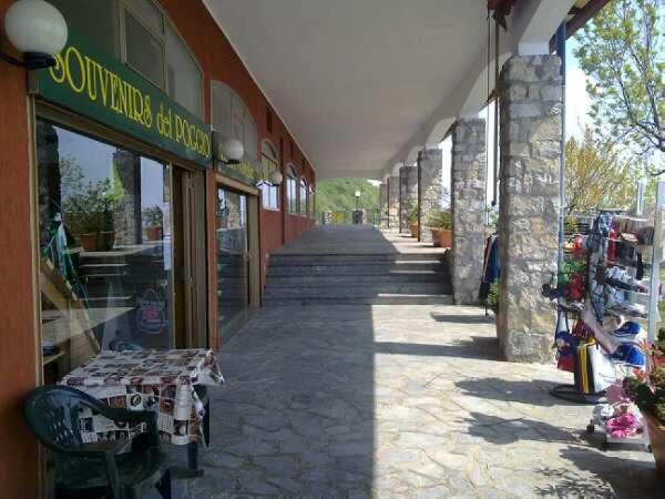 Hotel Funivia Laveno-Mombello Buitenkant foto