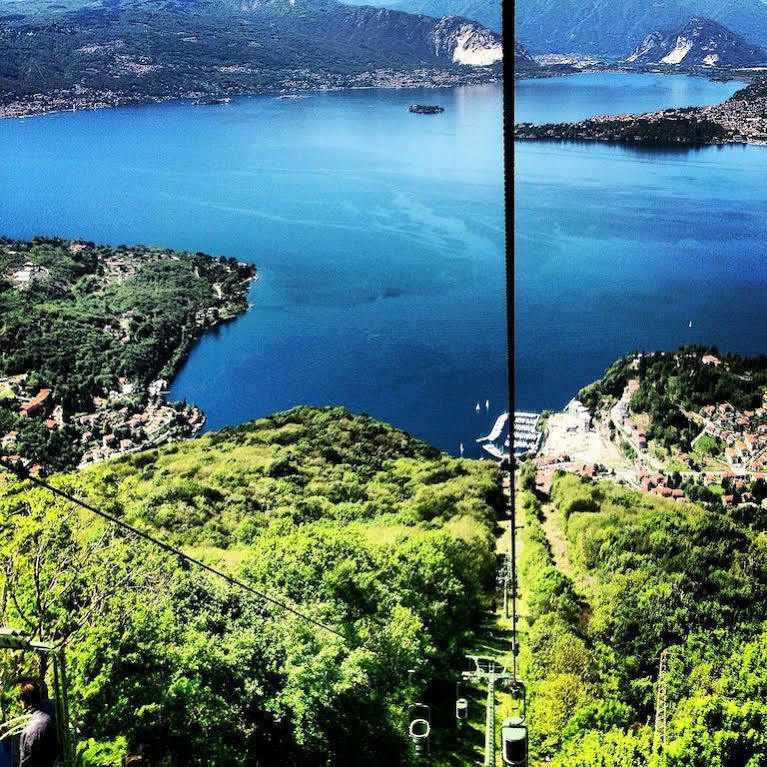 Hotel Funivia Laveno-Mombello Buitenkant foto